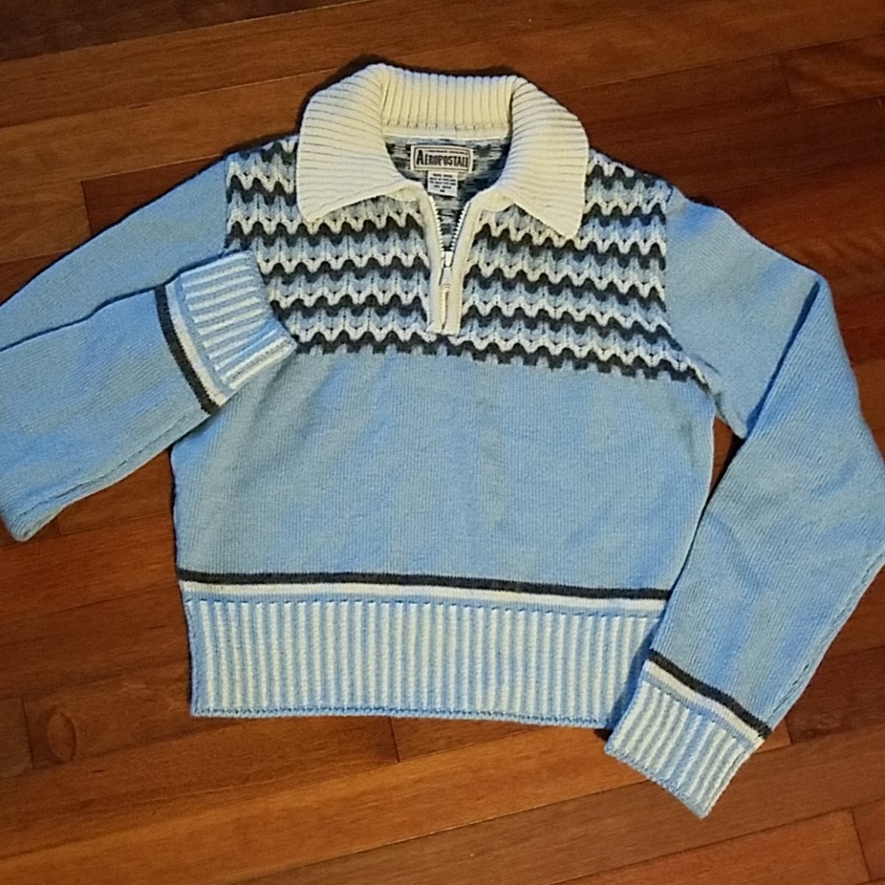 EUC Aeropostale Sweater cute knit detail Sz Jr M